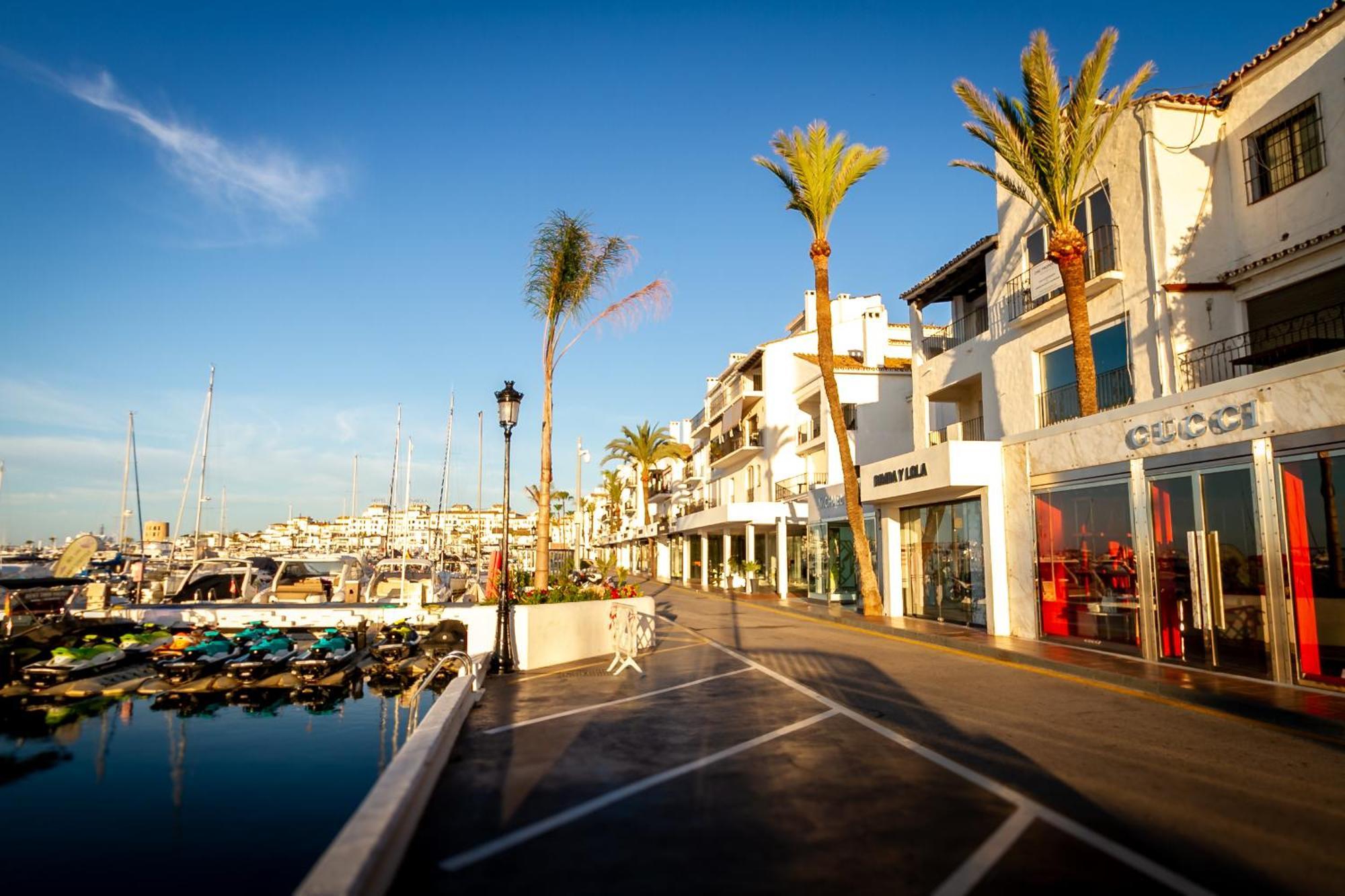 Banus - Playas Del Duque Beachside Complex