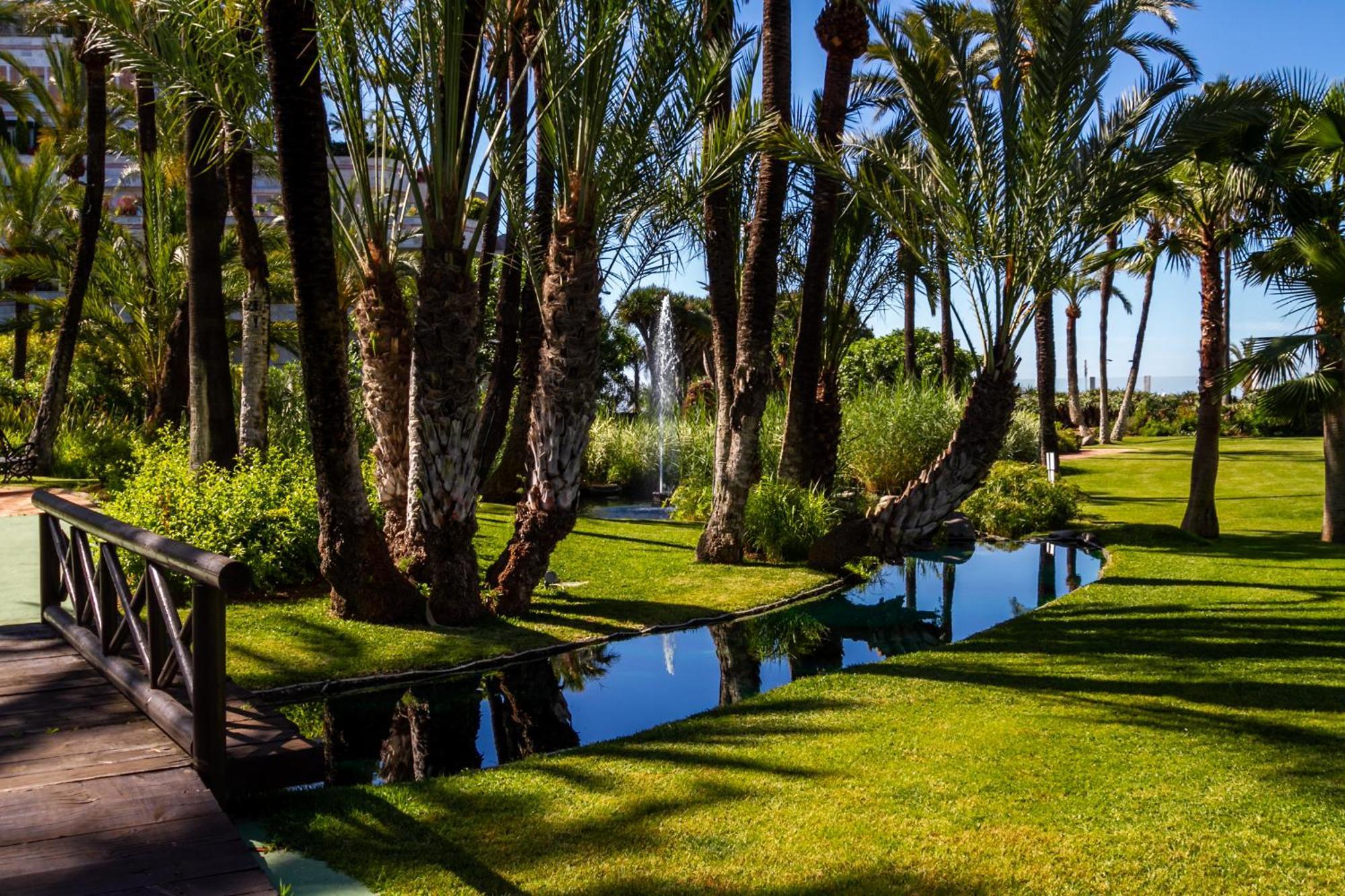 Banus - Playas Del Duque Beachside Complex